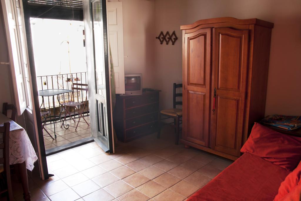 4Roomsrelax Κατάνια Δωμάτιο φωτογραφία