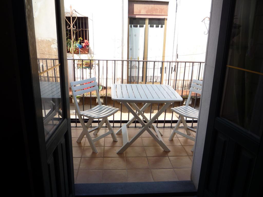 4Roomsrelax Κατάνια Δωμάτιο φωτογραφία