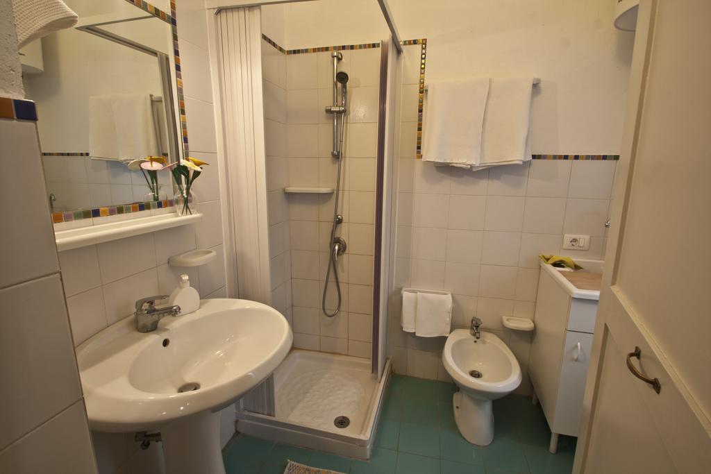 4Roomsrelax Κατάνια Δωμάτιο φωτογραφία