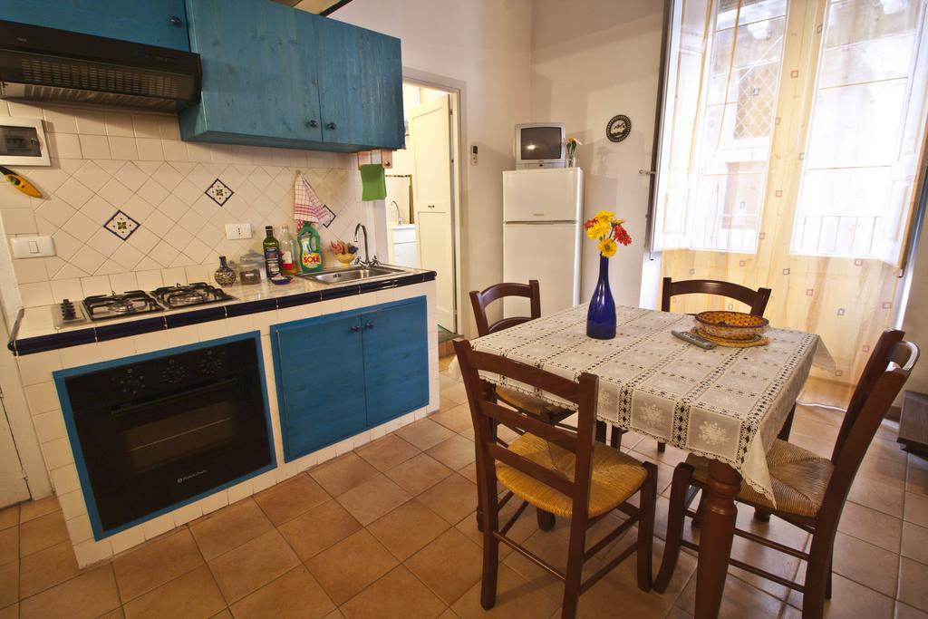 4Roomsrelax Κατάνια Δωμάτιο φωτογραφία